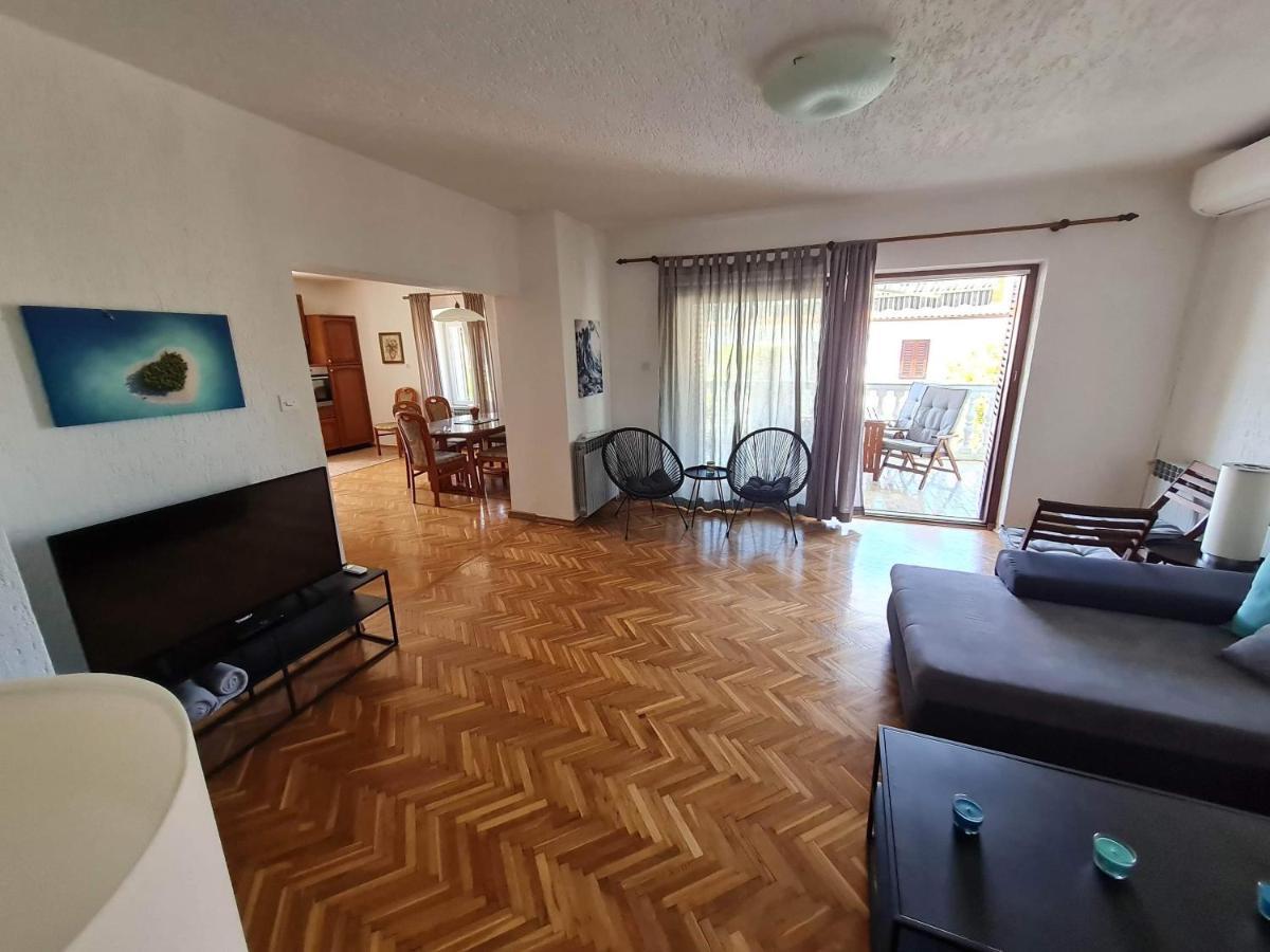 Apartmant Ivan Malinska Buitenkant foto