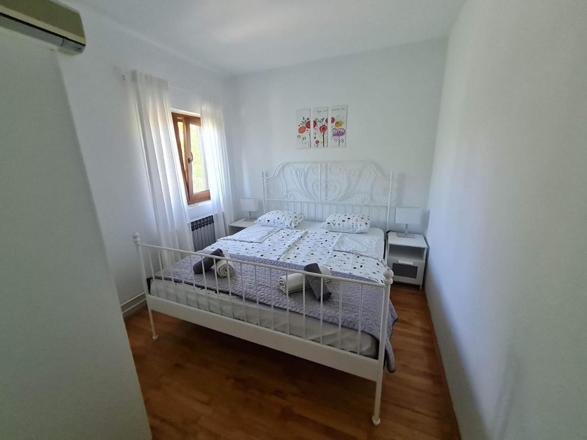 Apartmant Ivan Malinska Buitenkant foto